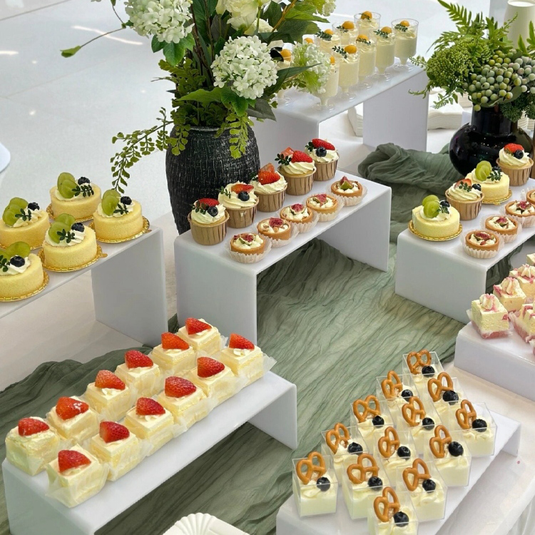 Wedding Luxury Catering Risers Food Stand Trays Set Party Display 4 Tier White Acrylic Buffet Food Display Stand for Party